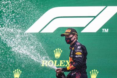 F1比利时大奖赛维斯塔潘不战而胜，拉塞尔首次登台