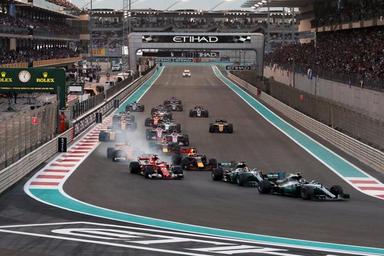 2017赛季结束：F1阿布扎比站博塔斯获胜